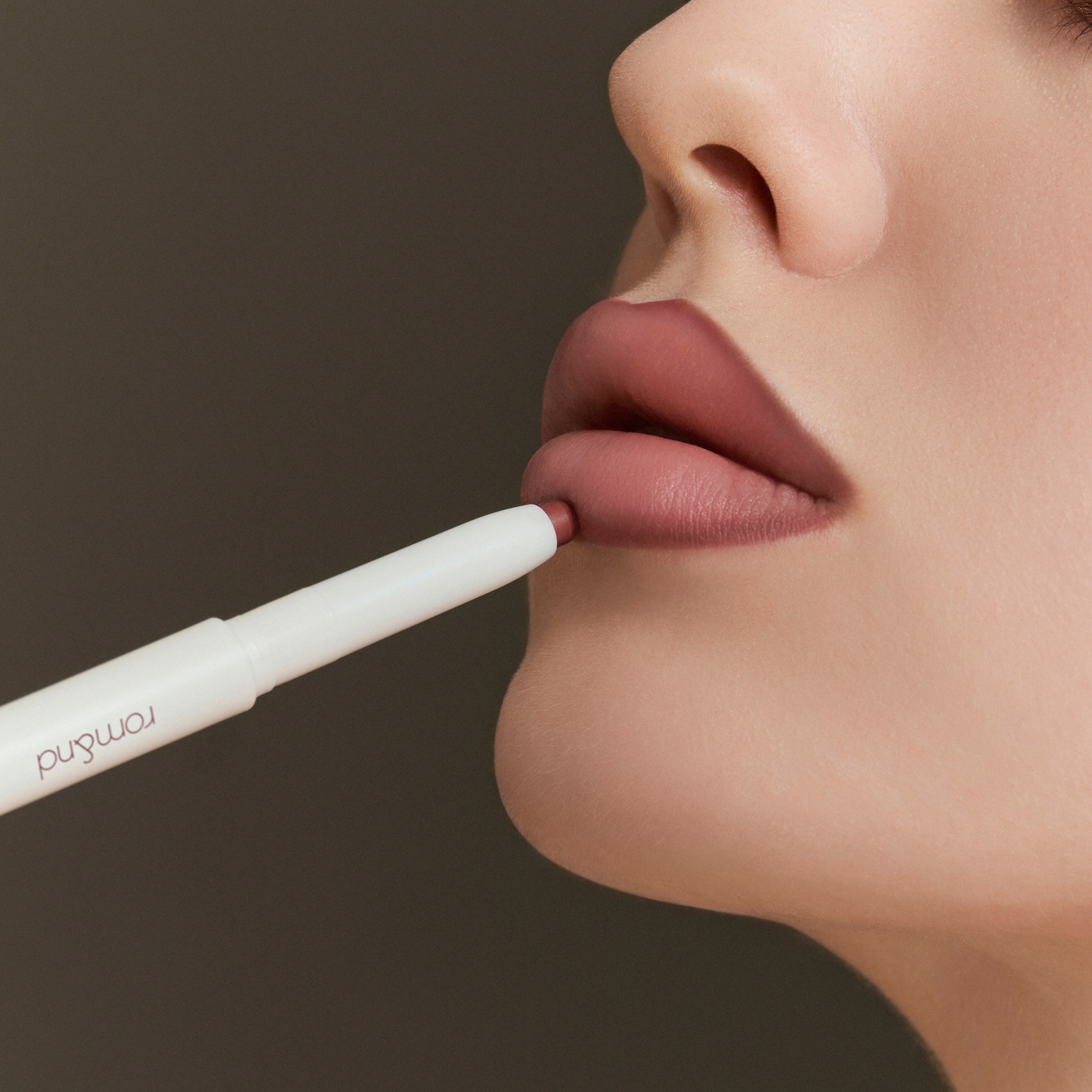 LIP VOLUME HACK TRIO (3 Shades, Lip Mate Pencil & Melting Balm & Color Gloss)