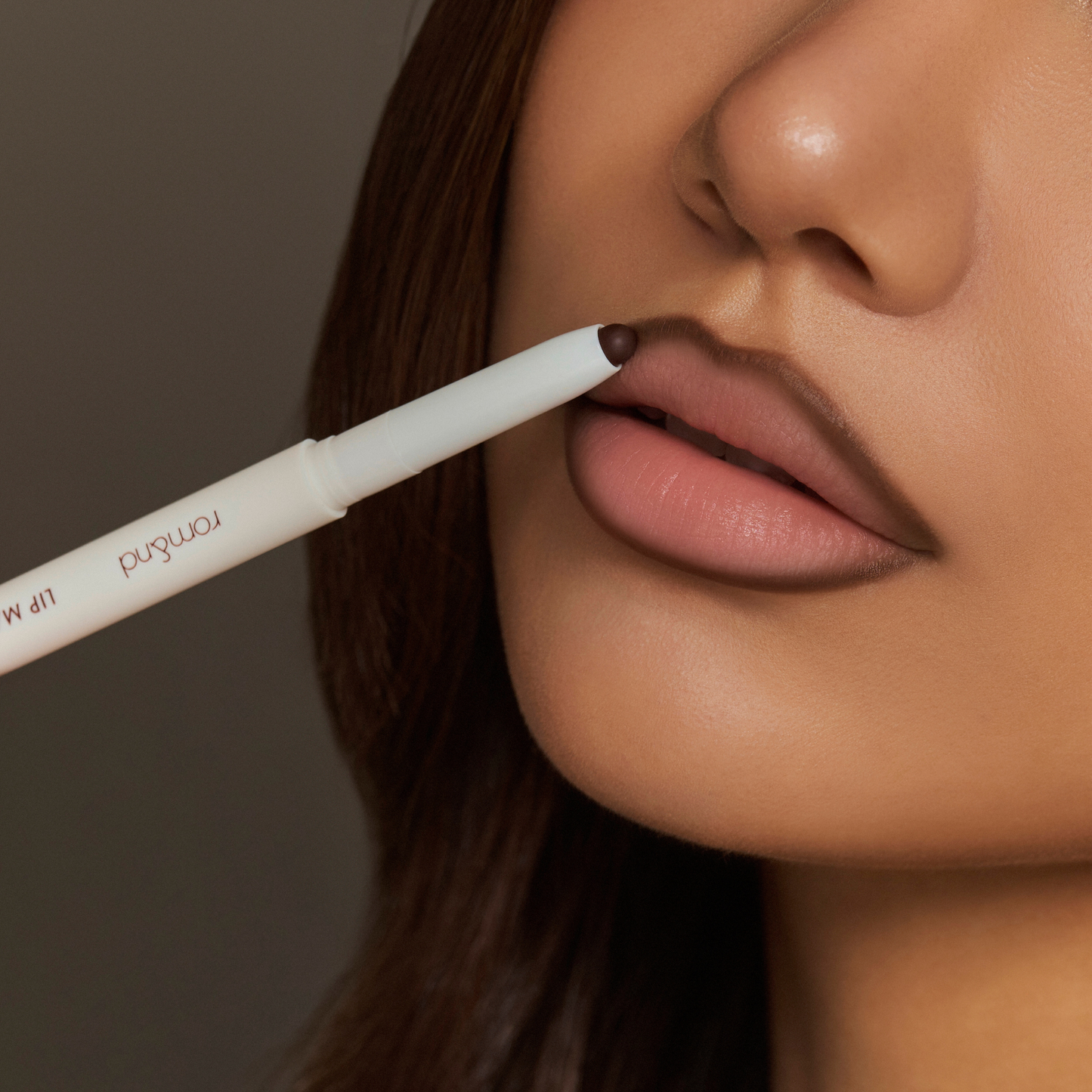 LIP VOLUME HACK TRIO (3 Shades, Lip Mate Pencil & Melting Balm & Color Gloss)